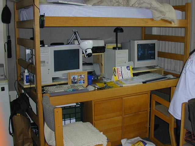 Kamar yang digunakan untuk membangun situs Crunchyroll