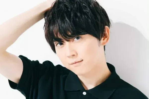 Yuuki Kaji salah satu seiyuu yang telah membintangi deretan anime populer
