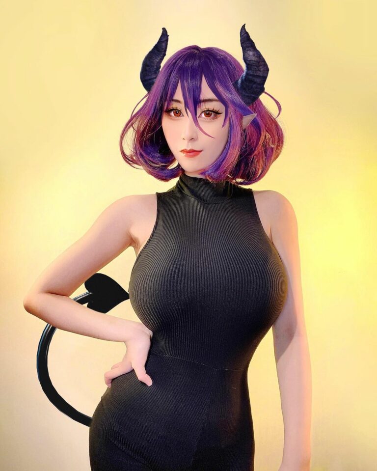 Larissa Rochefort Membuat Kagum Para Penggemar Anime Dengan Menghidupkan Sosok Vermeil