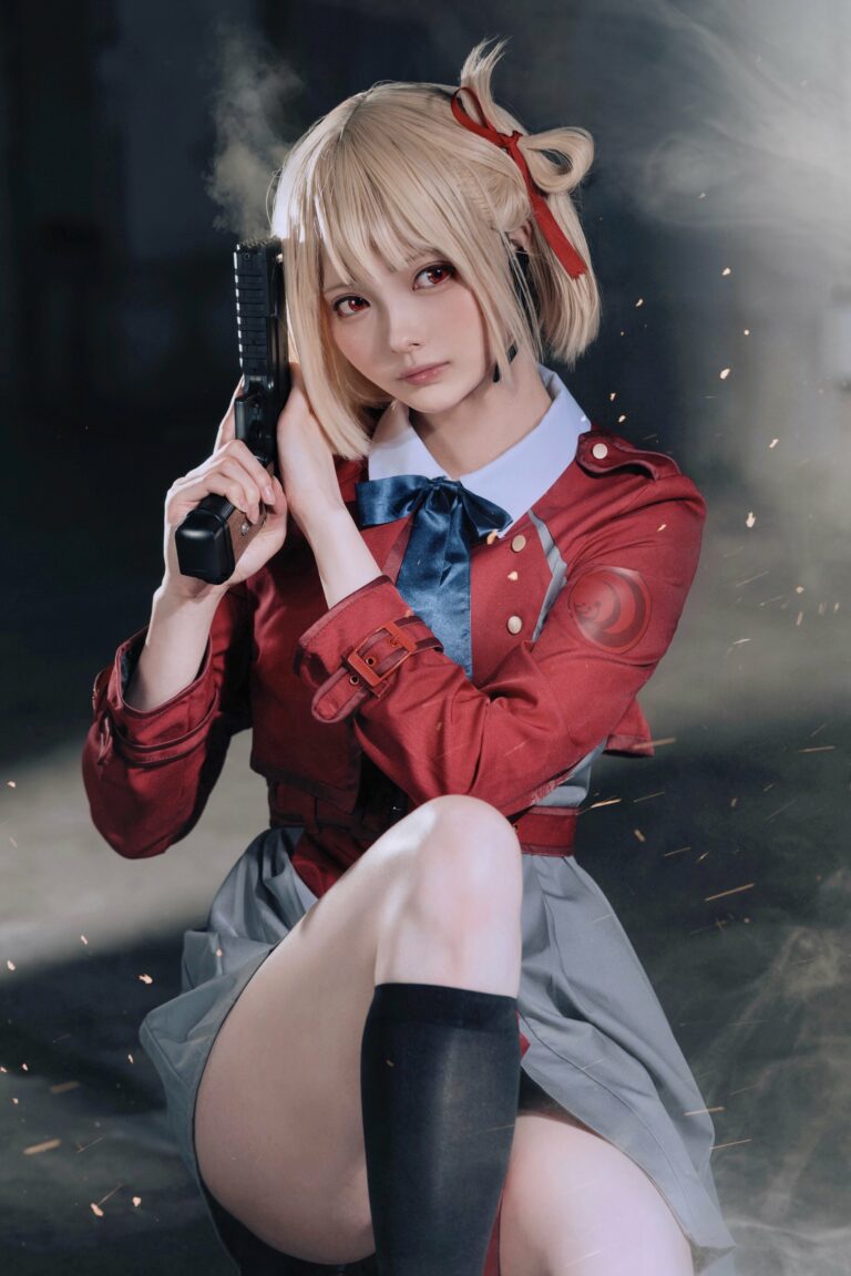Sangat Akurat, Para Penggemar Jatuh Cinta Pada Cosplay Chisato Ini!