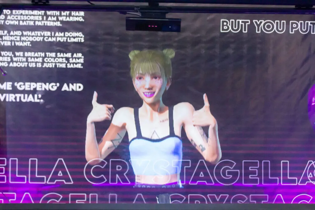 DJ Virtual Crystagella di salah satu stan yang ada di Indonesia Comic Con 2022 | Foto: Daffa | Dok. Area Topik