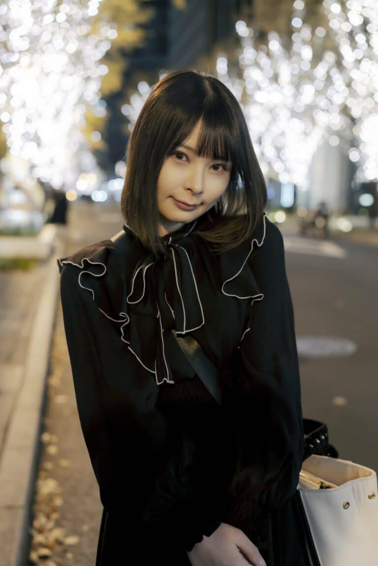 Cosplayer Kondang di Jepang Akan Mulai Debut Film Panas