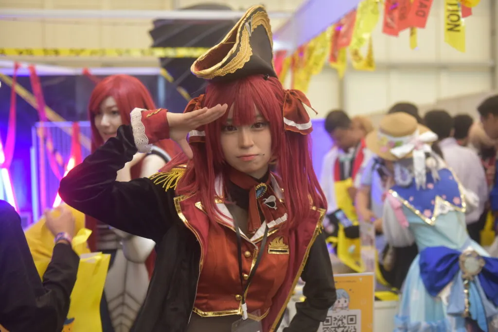 Cosplayer Riela dengan Kostum Marin