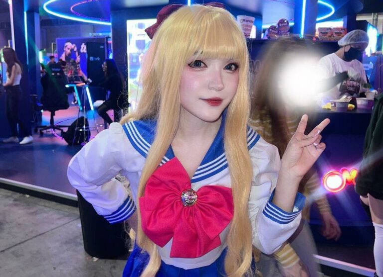 Cosplayer Meksiko Ikutan Ajang Mencari Cinta, Disini Kapan?