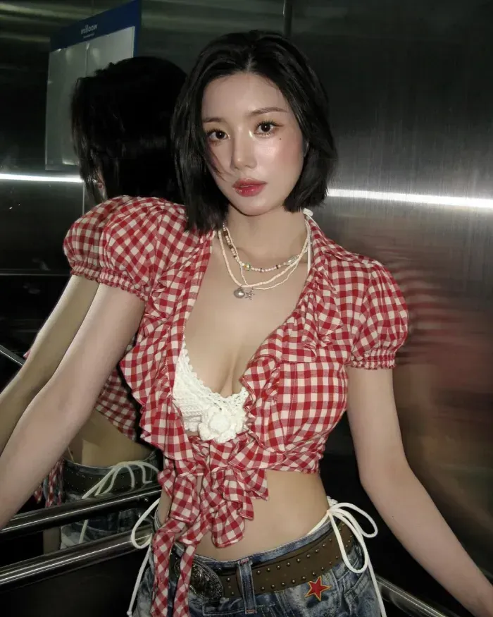 Fancam Kwon Eunbi yang Meledak di Waterbomb Korea 2025